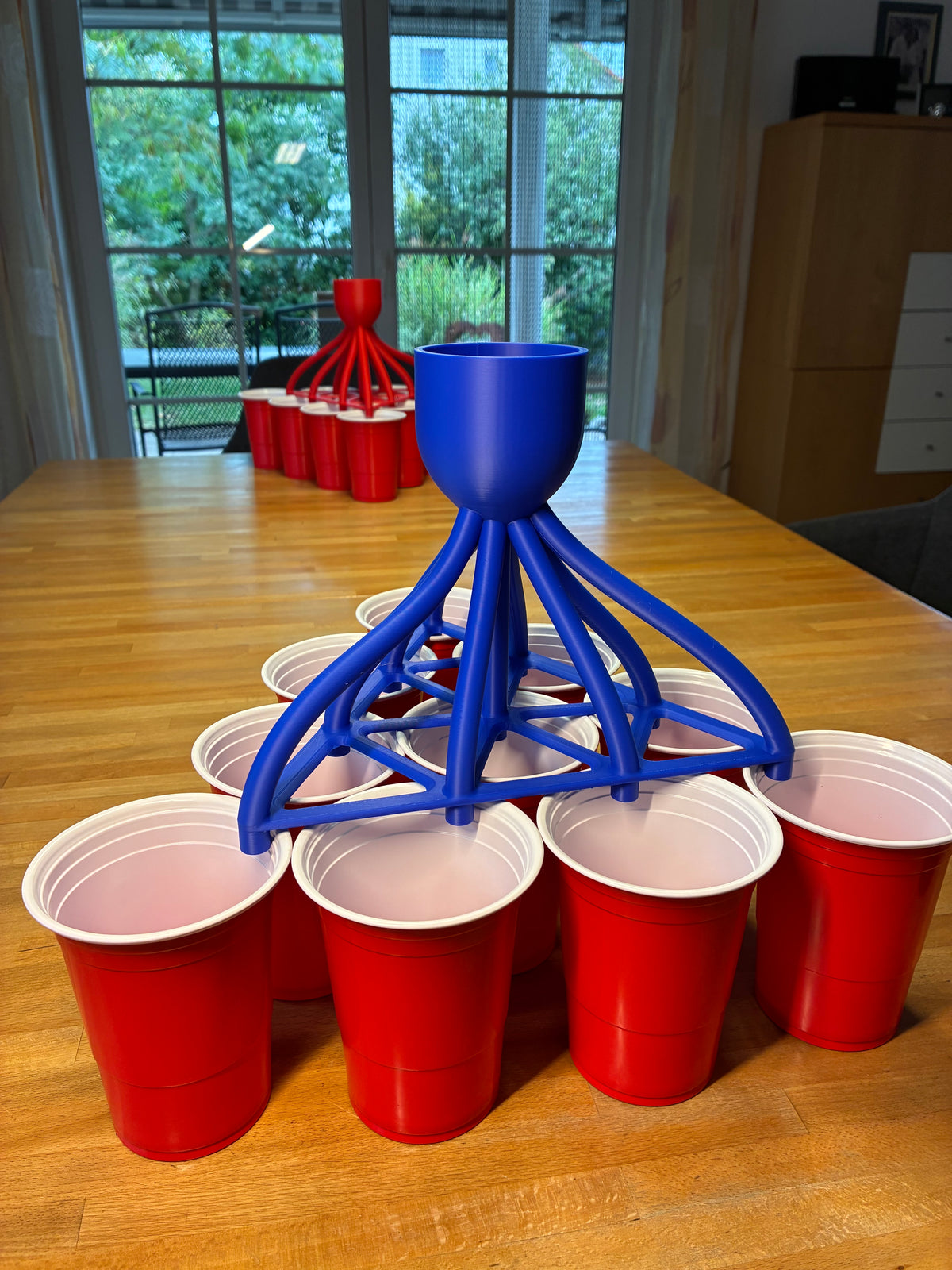Bierpong Trichter Einschenkhilfe  I  für 10 Becher